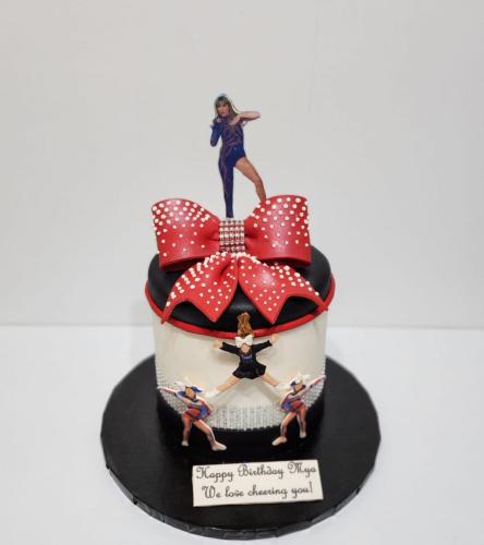 Taylor swift's cake