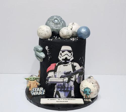 Teenager themed cake