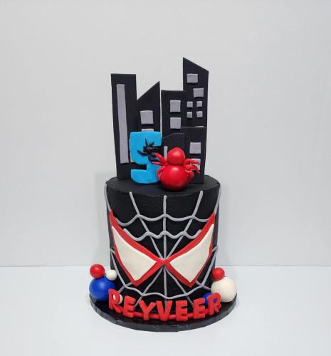 Spiderman cake