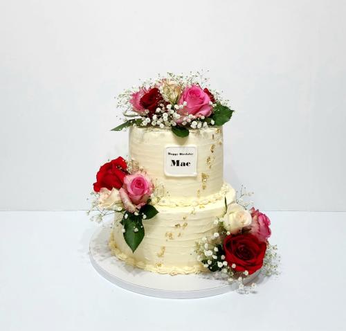 Fresh flowers cake