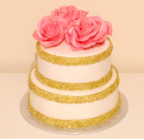 Sugar flowers cake